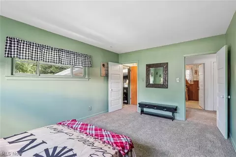 Bedroom - 1927 W Prospect Rd, Ashtabula, OH 44004 photo 7 of 8