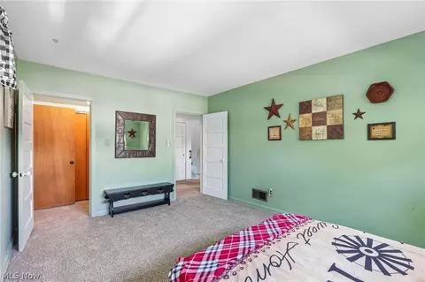 Bedroom - 1927 W Prospect Rd, Ashtabula, OH 44004 photo 8 of 8