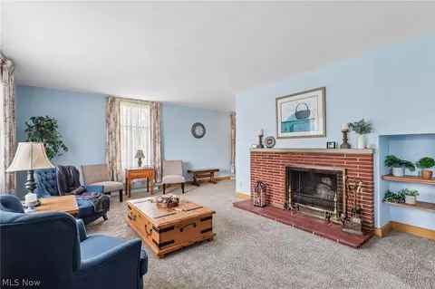 Living - 1927 W Prospect Rd, Ashtabula, OH 44004 photo 1 of 2