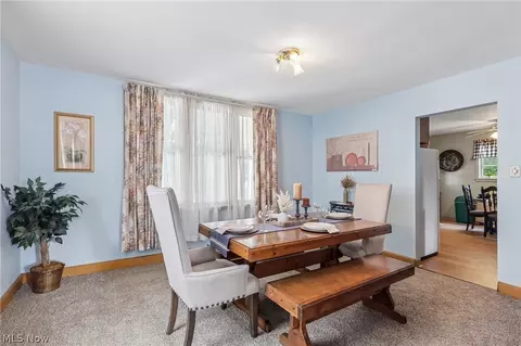 Dining - 1927 W Prospect Rd, Ashtabula, OH 44004 photo 1 of 4