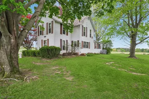 4416 Paradise Rd, Seville, OH 44273