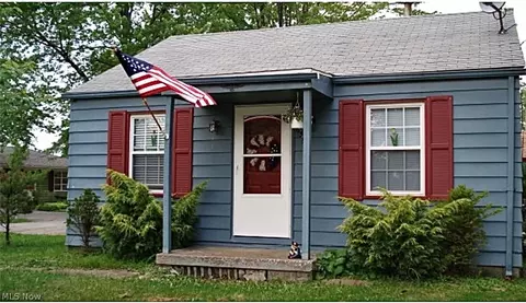 6359 Lake W, Saybrook, OH 44004