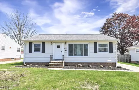 6469 Anita Dr, Parma Heights, OH 44130
