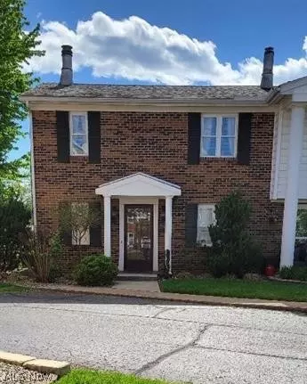 110 Chippewa Dr #G-3, Marietta, OH 45750