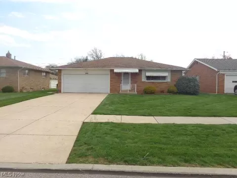 6195 Jamestown Dr, Parma, OH 44134