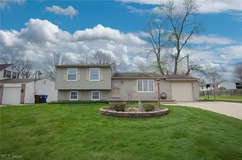 719 Oregon Ave, Mcdonald, OH 44437