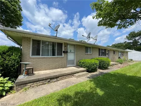 233-237 Kennedy St, Louisville, OH 44641