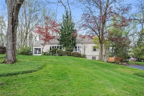 2044 S Belvoir Blvd, South Euclid, OH 44121