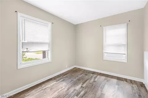 Bedroom - 910 Ardella Ave, Akron, OH 44306 photo 1 of 6