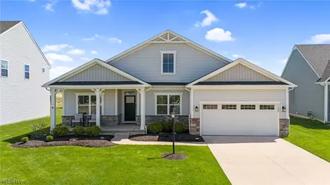 11457 Antler Dr, Columbia Station, OH 44028