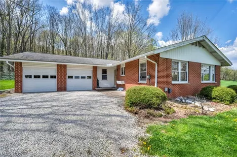 9400 Mennonite Rd, Wadsworth, OH 44281