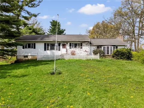 11829 Marlboro Ave, Alliance, OH 44601