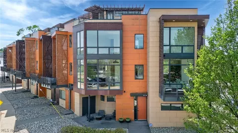 1840 Coltman Rd, Cleveland, OH 44106