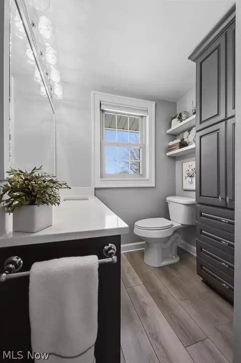 Bath - 122 Overlook Ave, Wadsworth, OH 44281 photo 1 of 3