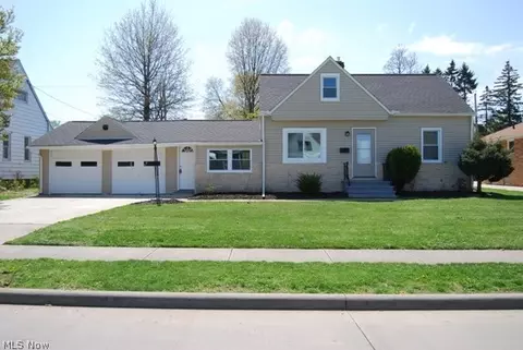 9417 Fernhill Ave, Parma, OH 44129