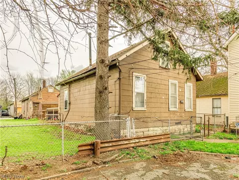 4846 Wendell Ave, Cleveland, OH 44127