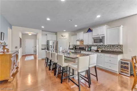 488 Arbor Ln, Copley, OH 44321 photo 8