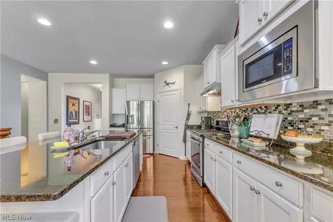 488 Arbor Ln, Copley, OH 44321 photo 9