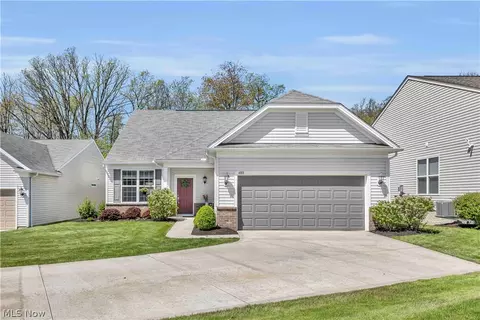 488 Arbor Ln, Copley, OH 44321