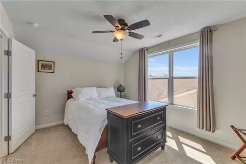 Bedroom - 488 Arbor Ln, Copley, OH 44321 photo 6 of 7