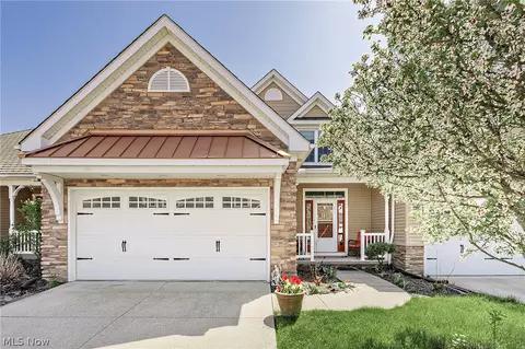 5137 Shepherds Gln #38, Willoughby, OH 44094
