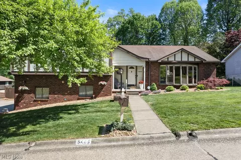 5404 11th Ave, Vienna, WV 26105