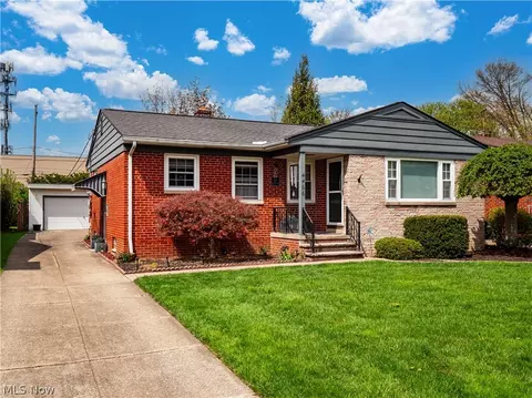 4466 W 215th St, Fairview Park, OH 44126