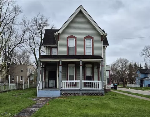 7202 Harvard Ave, Cleveland, OH 44105