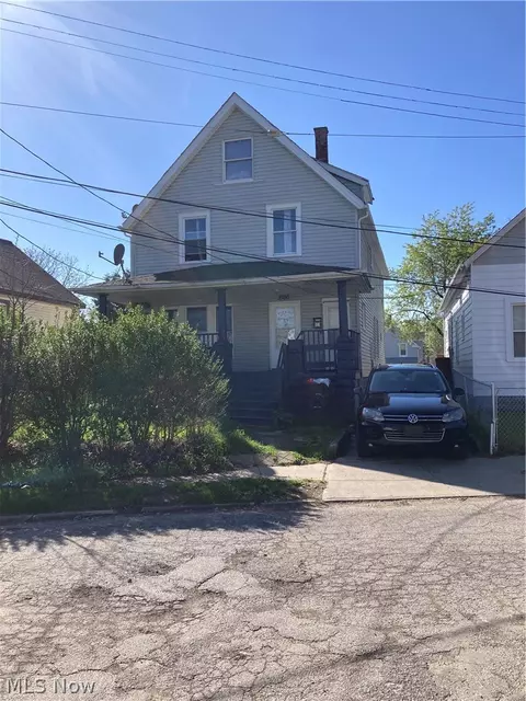 3596 W 60th St, Cleveland, OH 44102