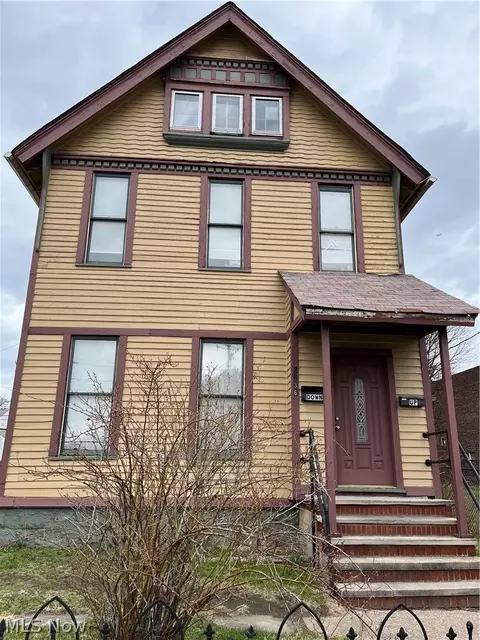 5236 Lorain Ave, Cleveland, OH 44102