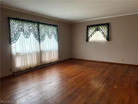 Living - 179 E Grover St, Killbuck, OH 44637 photo 2 of 5