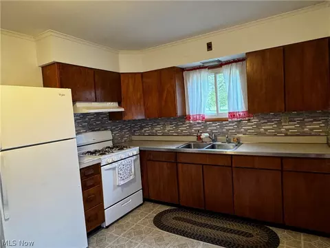 Kitchen - 179 E Grover St, Killbuck, OH 44637 photo 2 of 2