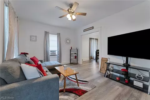 Living - 273 Maplewood Ave, Struthers, OH 44471 photo 1 of 1