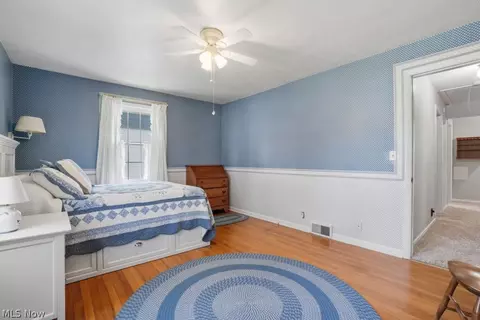 Bedroom - 3211 Ridgewood Ave, Ashtabula, OH 44004 photo 2 of 3