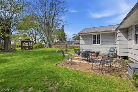 Exterior - 3211 Ridgewood Ave, Ashtabula, OH 44004 photo 2 of 5
