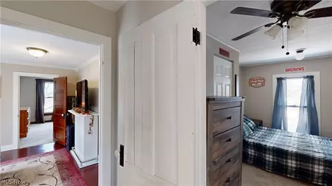 Entry Way - 1538 S Ridge Rd W, Ashtabula, OH 44004 photo 9 of 14