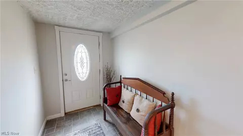 Entry Way - 1538 S Ridge Rd W, Ashtabula, OH 44004 photo 2 of 14