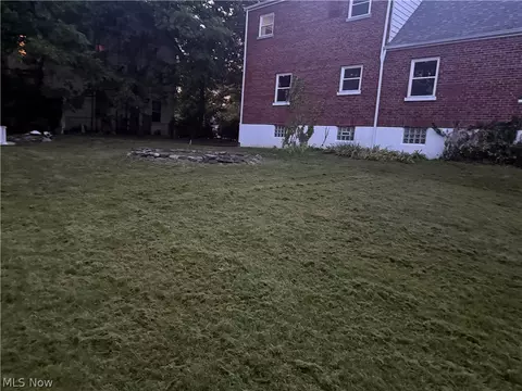 4635 Chickering Ave, Cincinnati, OH 45232 photo 2