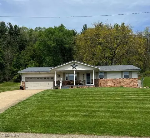 202 Ridgewood Blvd, Minerva, OH 44657