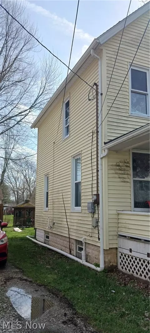 938 Walnut St, Elyria, OH 44035 photo 7