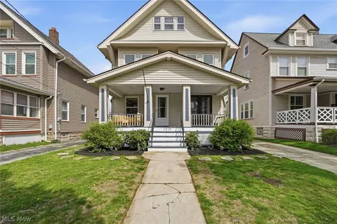 1215 Ethel Ave, Lakewood, OH 44107