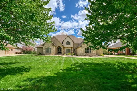 4966 Abbey Church Ave NW, Canton, OH 44718