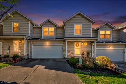 90 Grand Key Dr, Grand River, OH 44045