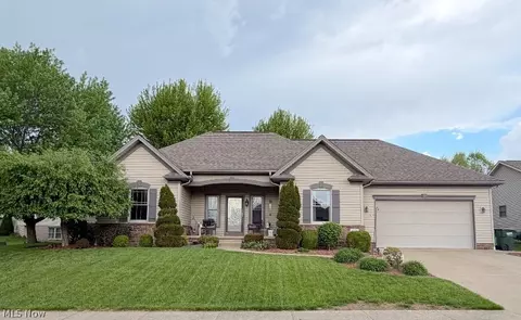 611 Parkdale Dr, Dover, OH 44622