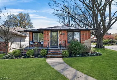 3105 W 155th St, Cleveland, OH 44111