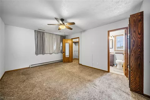 Bedroom - 1584 Hemlock Dr, Ashtabula, OH 44004 photo 1 of 5