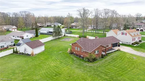 View/Area - 1584 Hemlock Dr, Ashtabula, OH 44004 photo 1 of 4