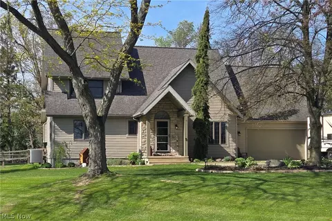 8113 Darrow Rd, Huron, OH 44839