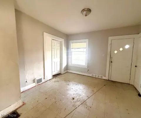 1276 E 133rd St, East Cleveland, OH 44112 photo 6