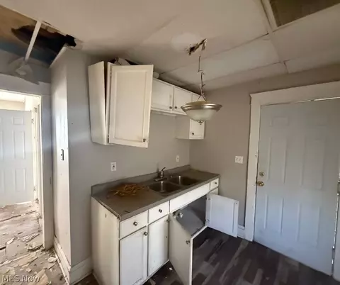 1276 E 133rd St, East Cleveland, OH 44112 photo 3